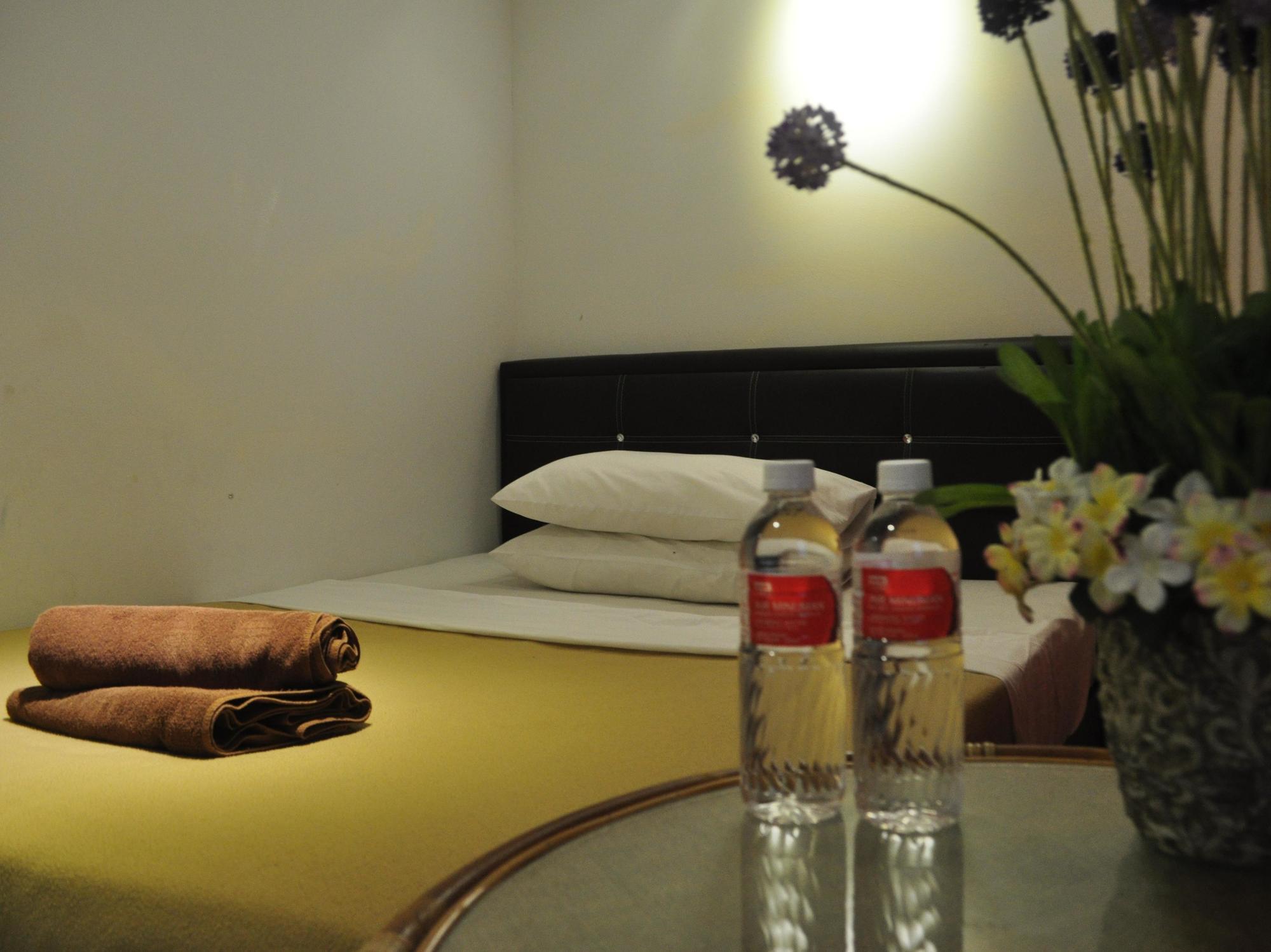 Monkey Motel Cafe Malacca 外观 照片