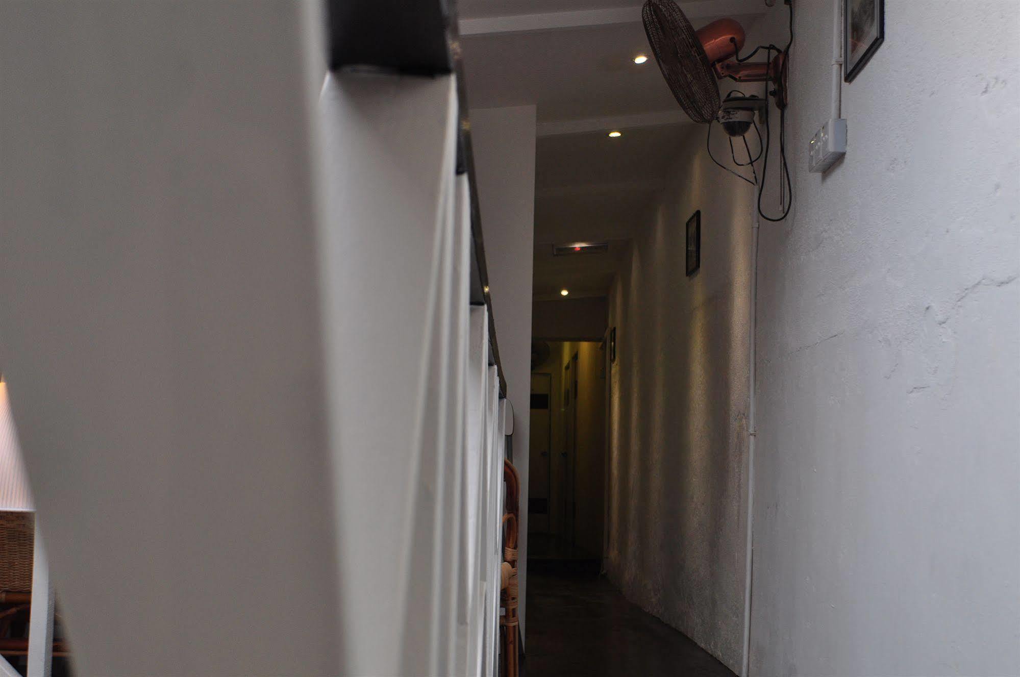 Monkey Motel Cafe Malacca 外观 照片
